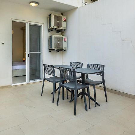 Superb 3Br Apt Close To Seafront Gzira Camera foto